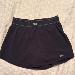 ALO Yoga Women's Black match point skort size small